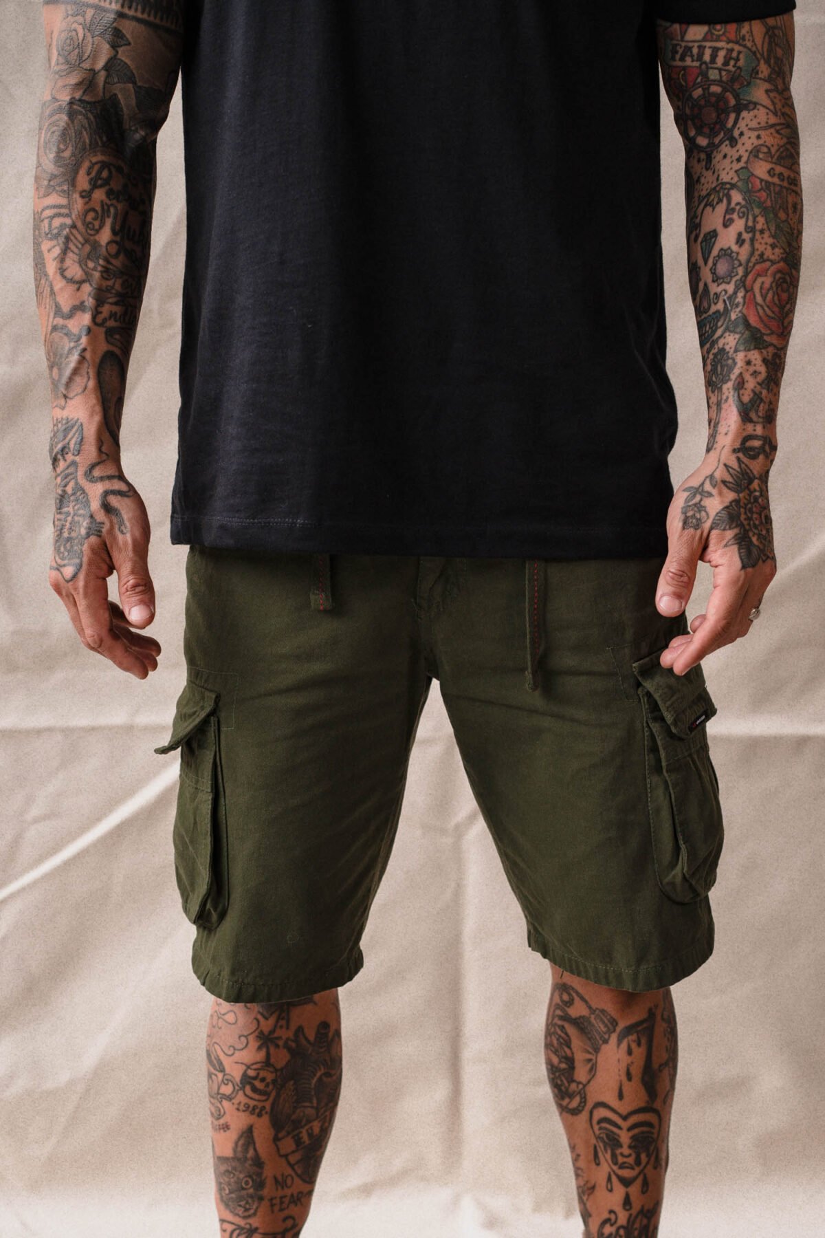 Bermuda cargo Hunter - Military
