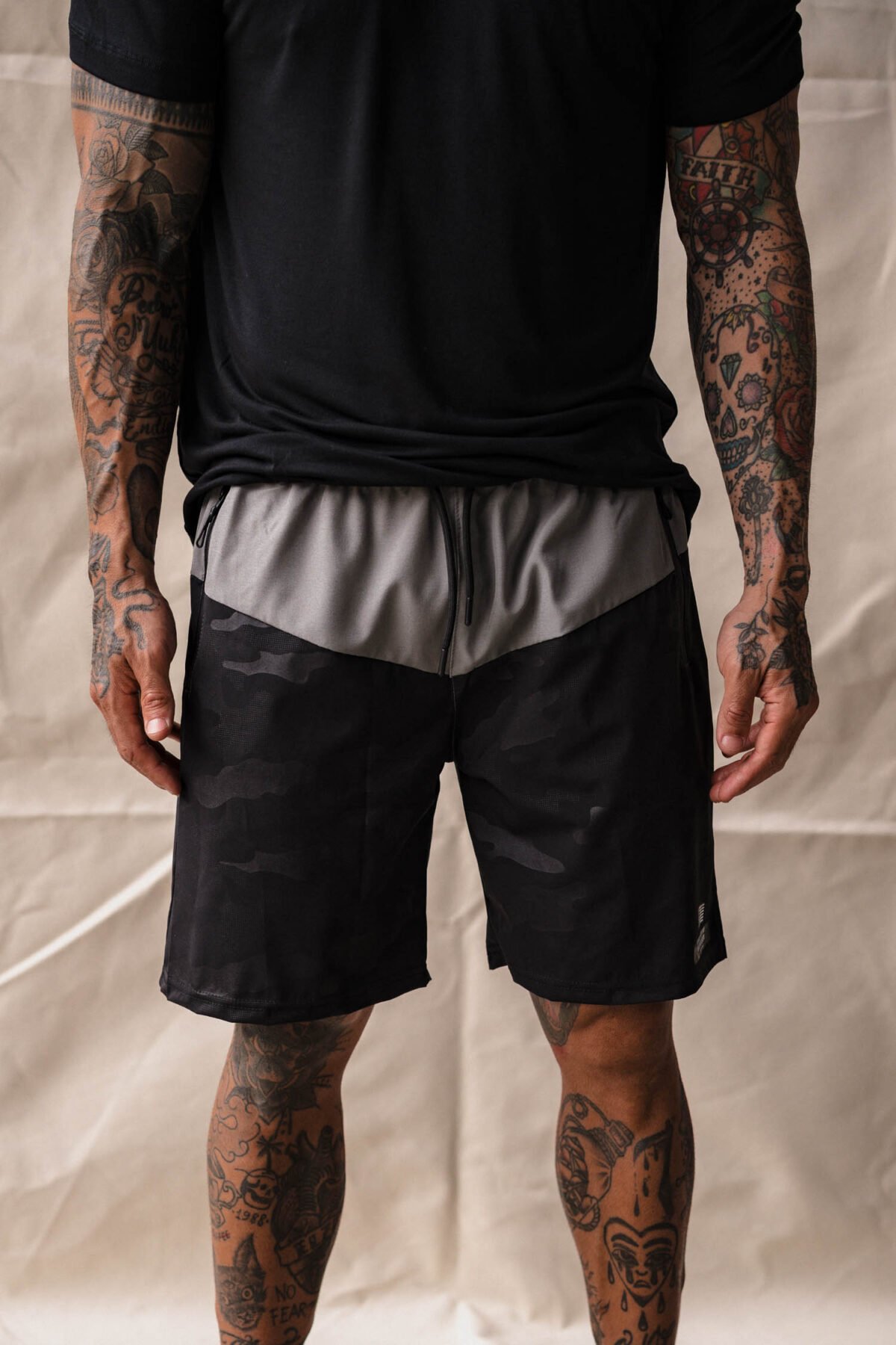 Shorts cinza/camuflado training com elastano  - SEALS I