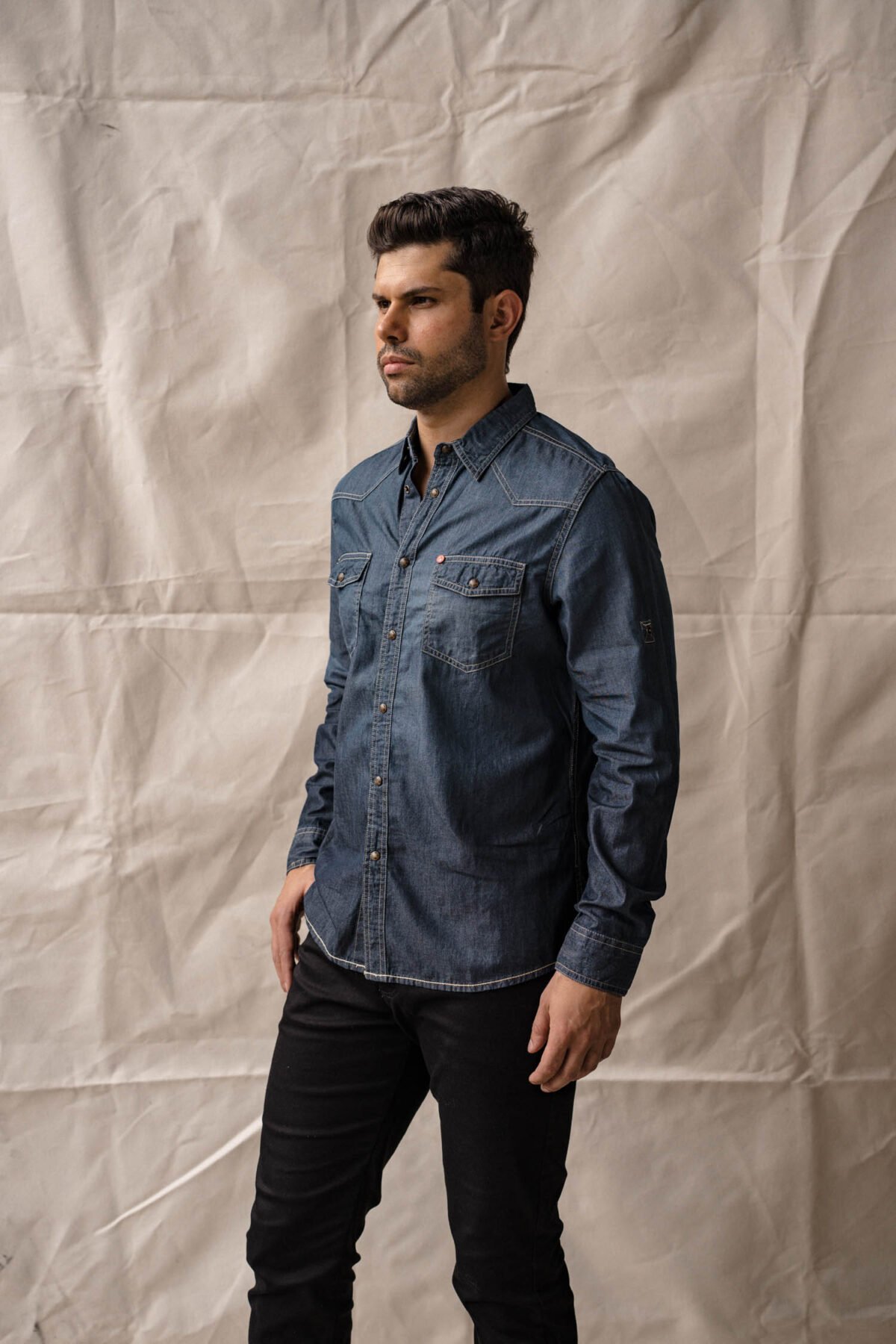 Camisa jeans masculina - Dirty Oil